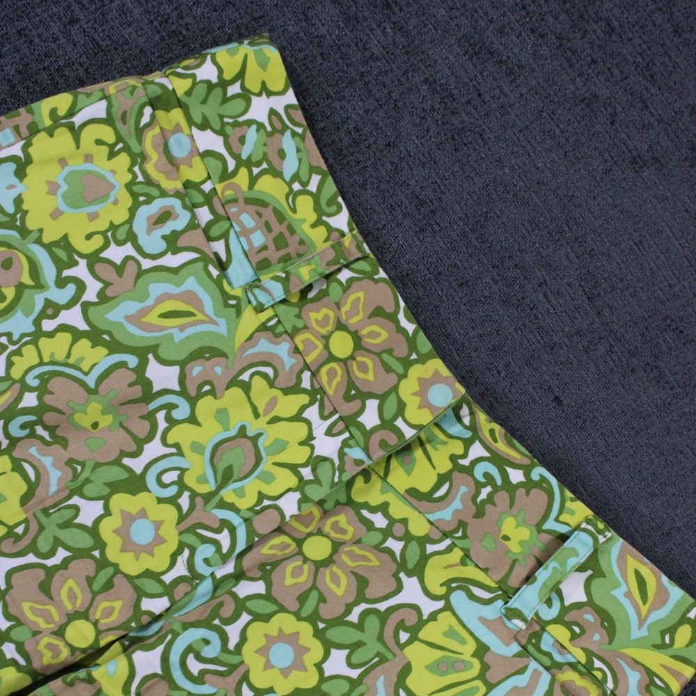 Harolds Womens Size 2 Green Paisley Floral Cotton Stretch Shorts Casual Summer